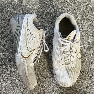 Nike Metcon white/gray